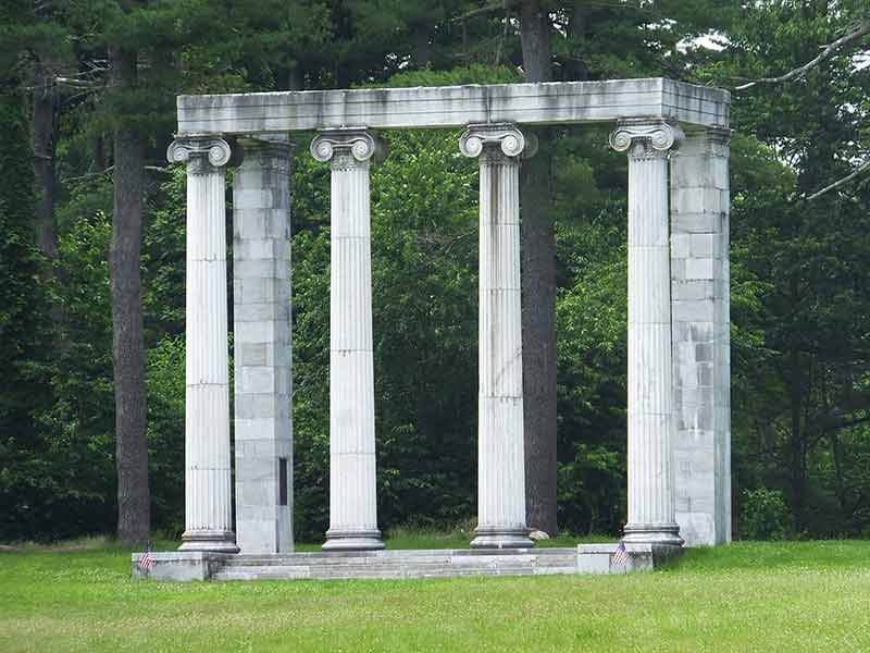 The colonnade monument at Princeton Battlefield